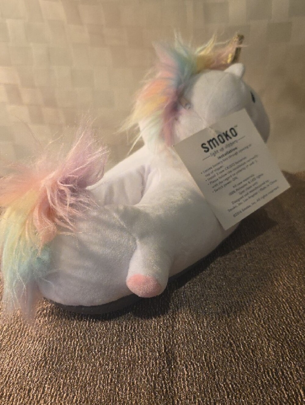 Smoko Light Up Unicorn Women's Plush Slippers - Picture 6 of 13